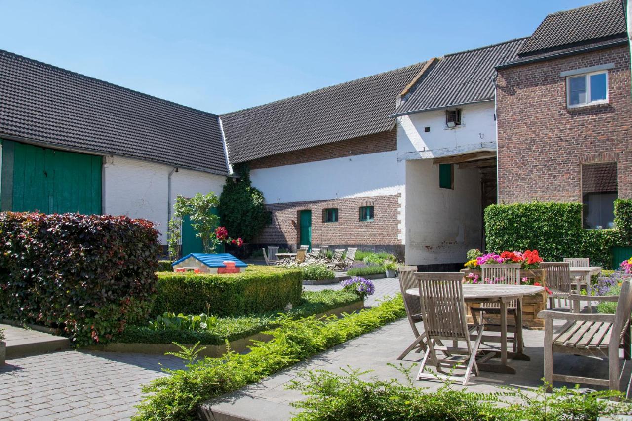 B&B De Oude Winning Riemst Exterior photo